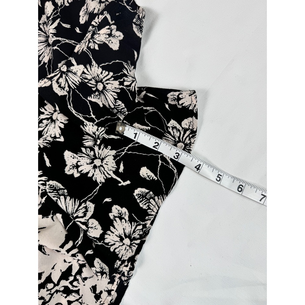 Free People Black Cream Floral High Waisted Shorts Size 2 Side Zip Pocket - Picture 6 of 9